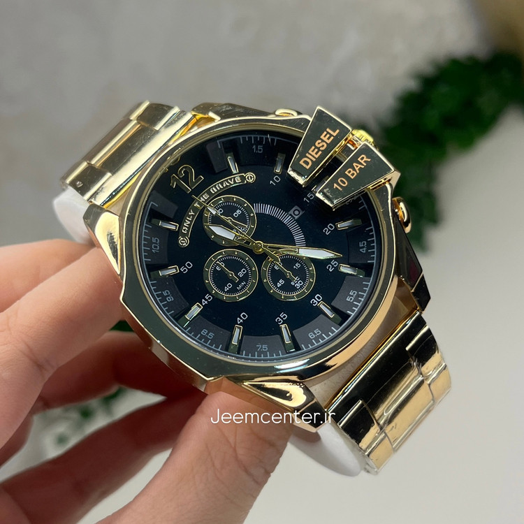 ساعت مچی مردانه دیزل- طرح 3 موتور -تاریخ شمار فعال